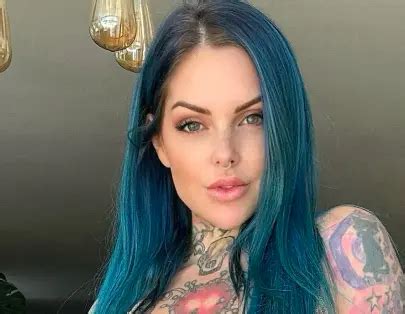 riae onlyfans|Riae